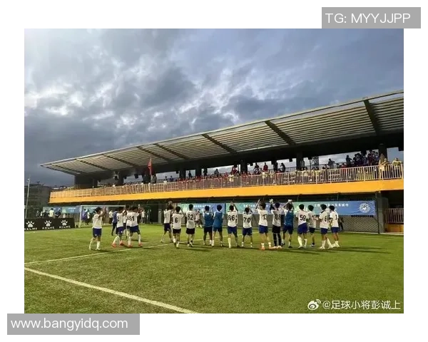 深圳足球队的意识提升与发展探讨聚焦足球运动的未来之路 深圳足球队的意识提升与发展探讨聚焦足球运动的未来之路